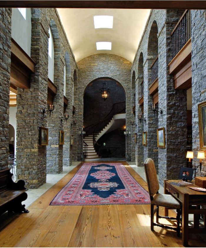 'Nashville's' Rayna Jaymes Mansion!