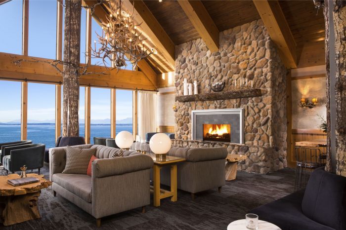 edgewater lobby