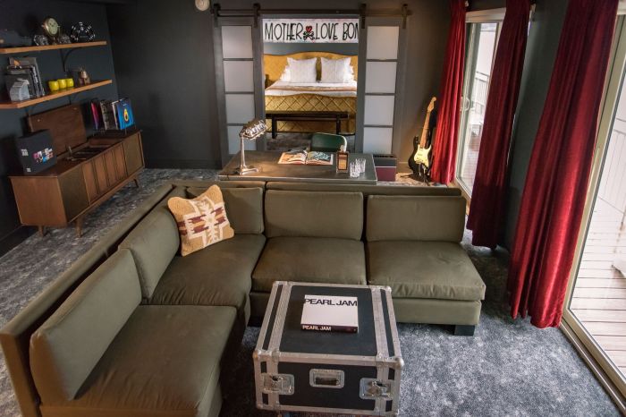 pearl jam suite