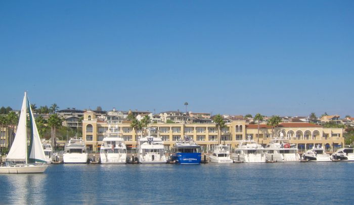 Balboa Bay Resort at Newport Beach Offers Up the Quintessential ...