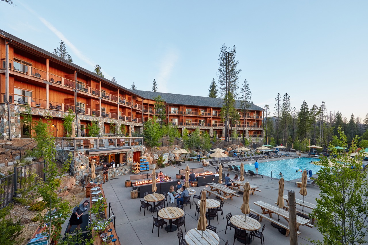 Have a good time Fall at Yosemite’s Rush Creek Lodge & Spa